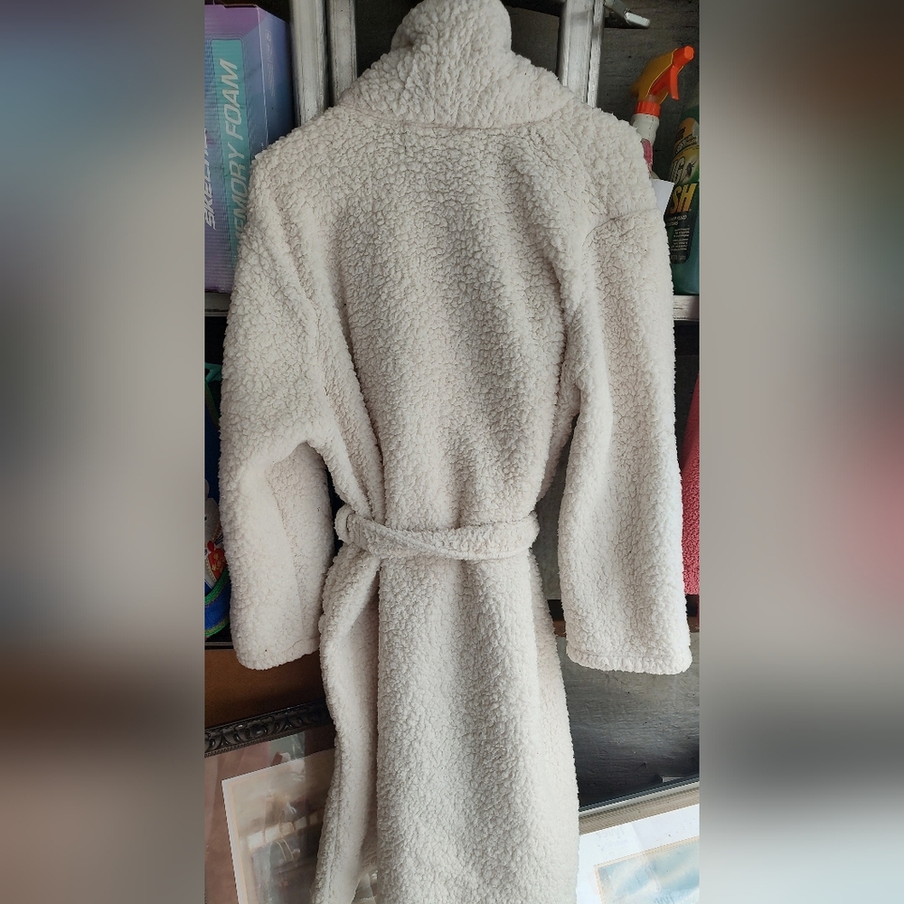Cream Women's Robe - Picture 2 of 2